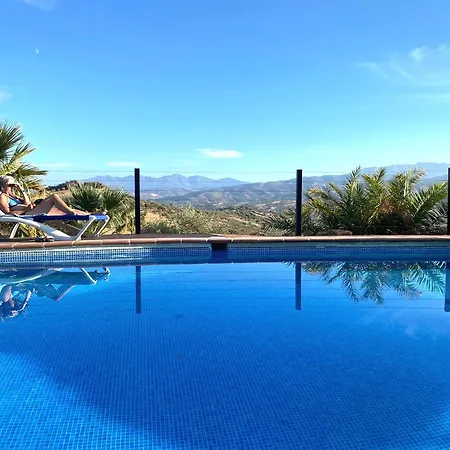 Apartment Castle Tower In Rural 'picasso' Tolox